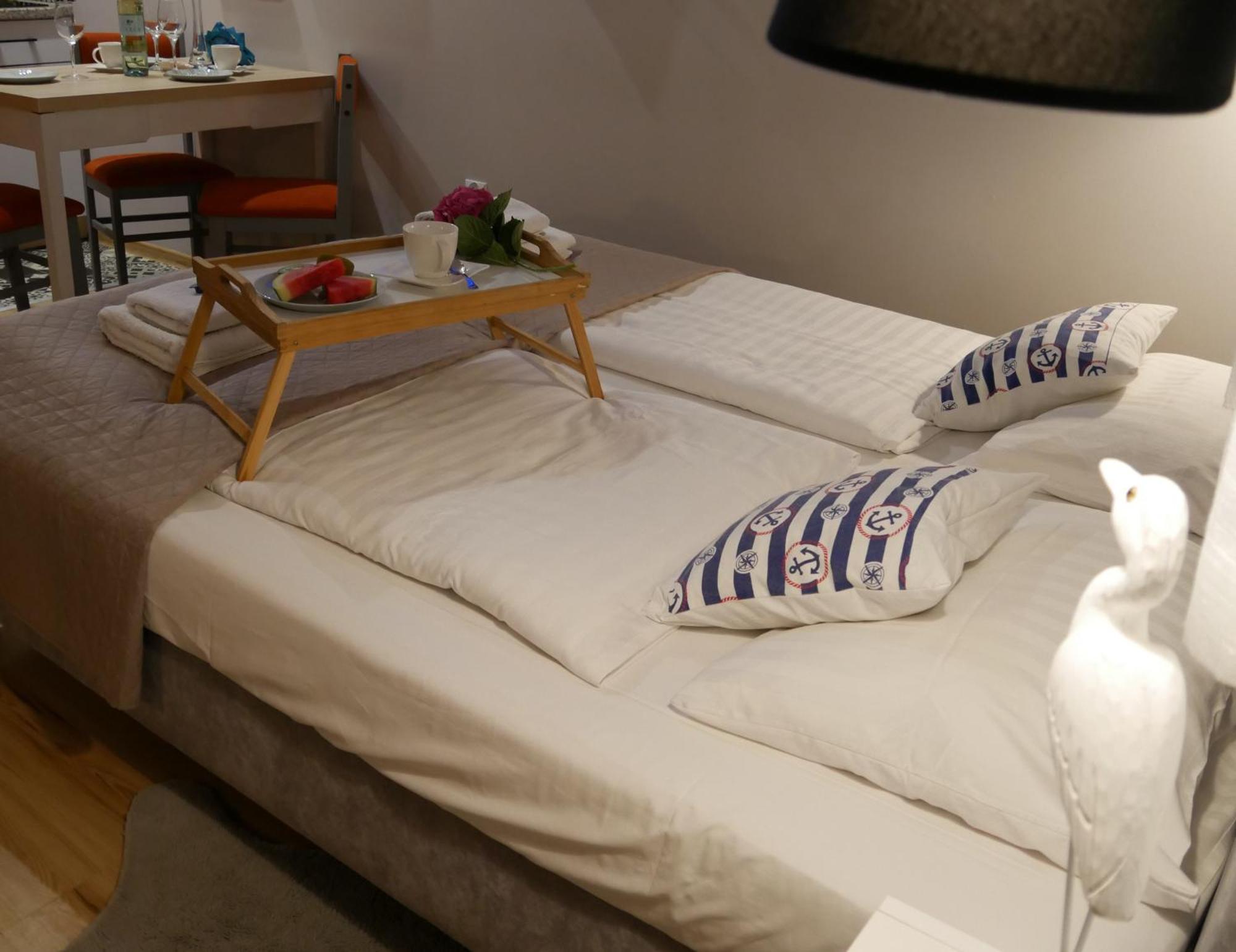 Apartamenty I Mieszkania Wakacyjne Chalupy Ngoại thất bức ảnh